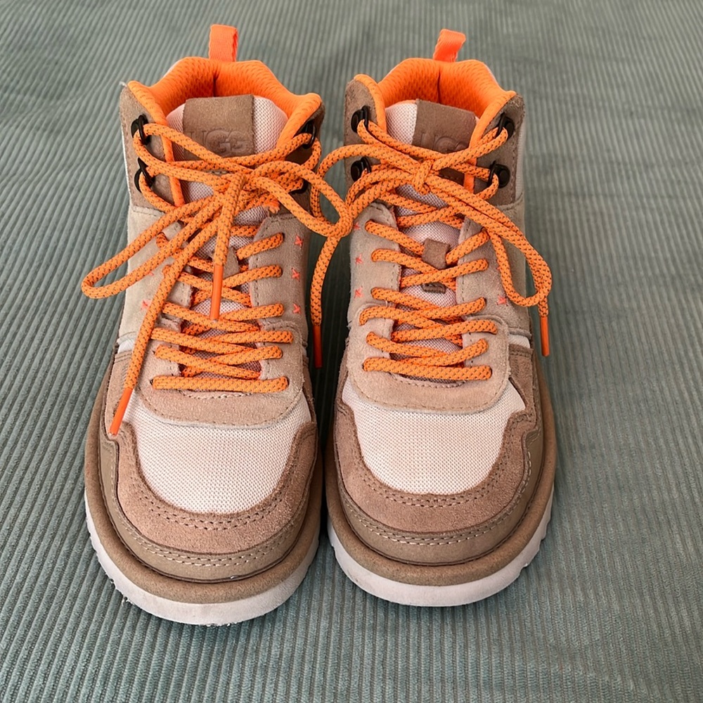 Lace up Uggs